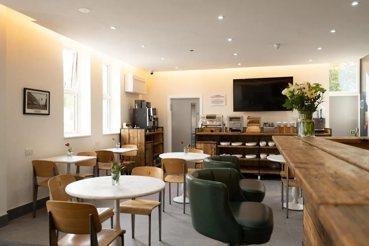 Hotel Dc, Stratford London